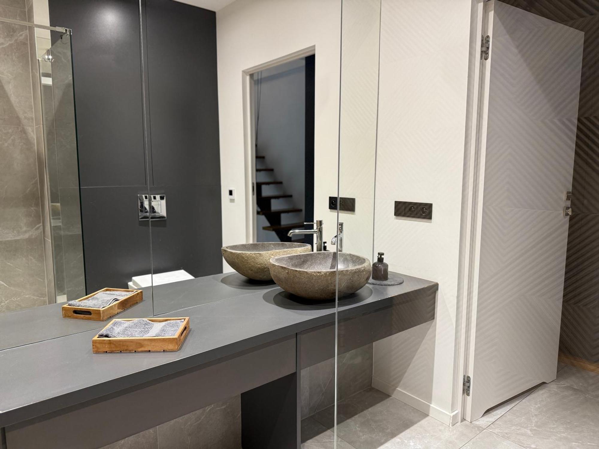 Dolina Slonca Obok Suntago - Nowoczesne Domy Z Jacuzzi Benenard ภายนอก รูปภาพ